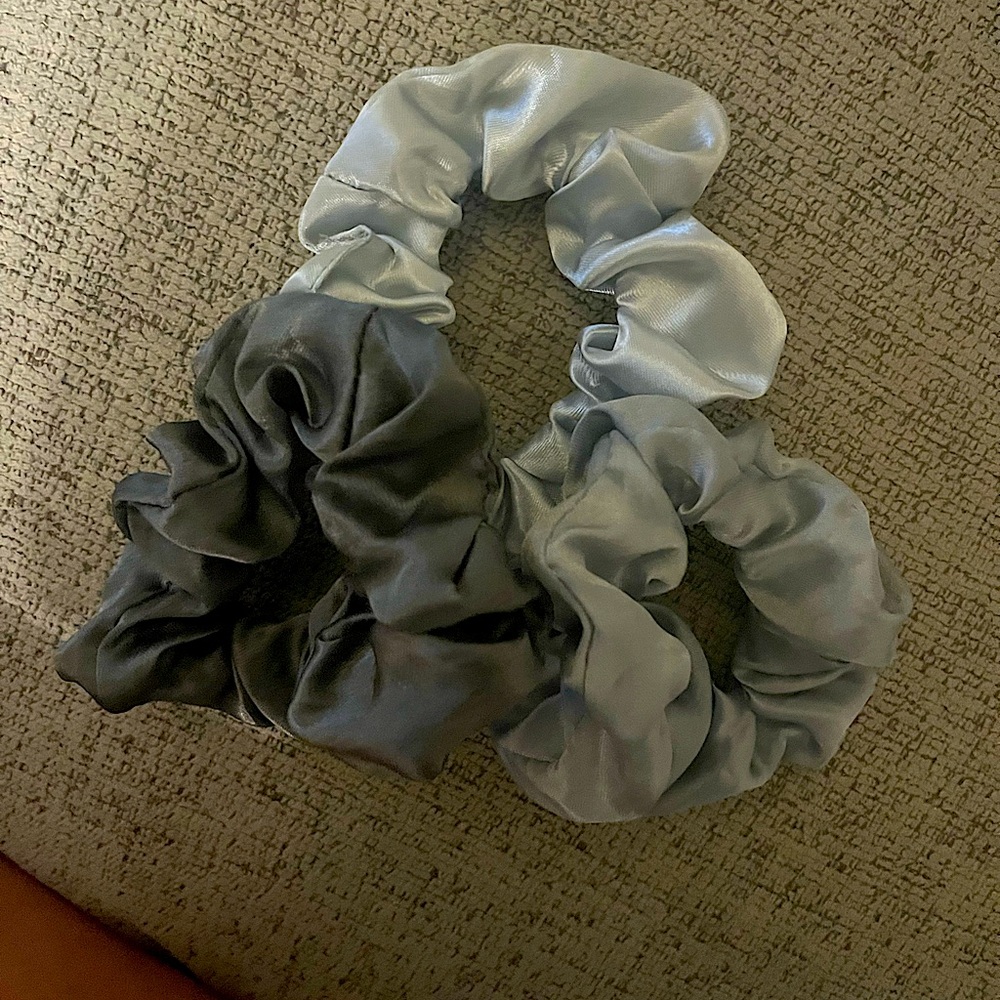 ❤️‍🔥BOGO FREE Silver Satin Scrunchie Set Hair Care Accessories Scrunchies
